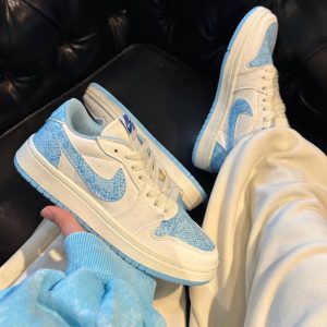 کتونی نایک ترویس ماری سفید آبی – 201146